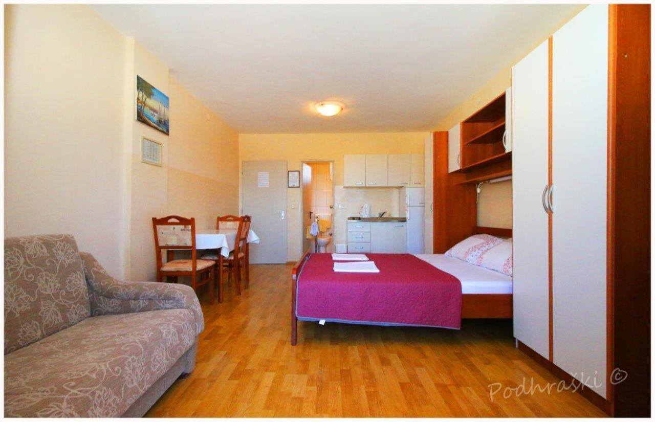 Primosten Apartments Exterior photo